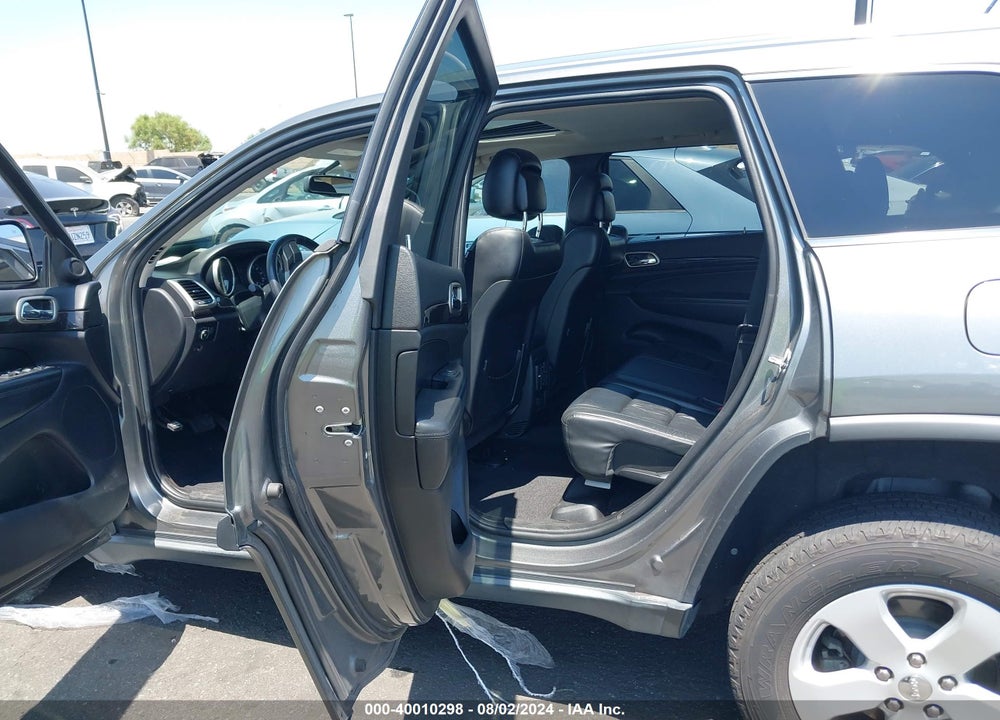 2013 JEEP GRAND CHEROKEE LAREDO VIN: 1C4RJEAG5DC517568