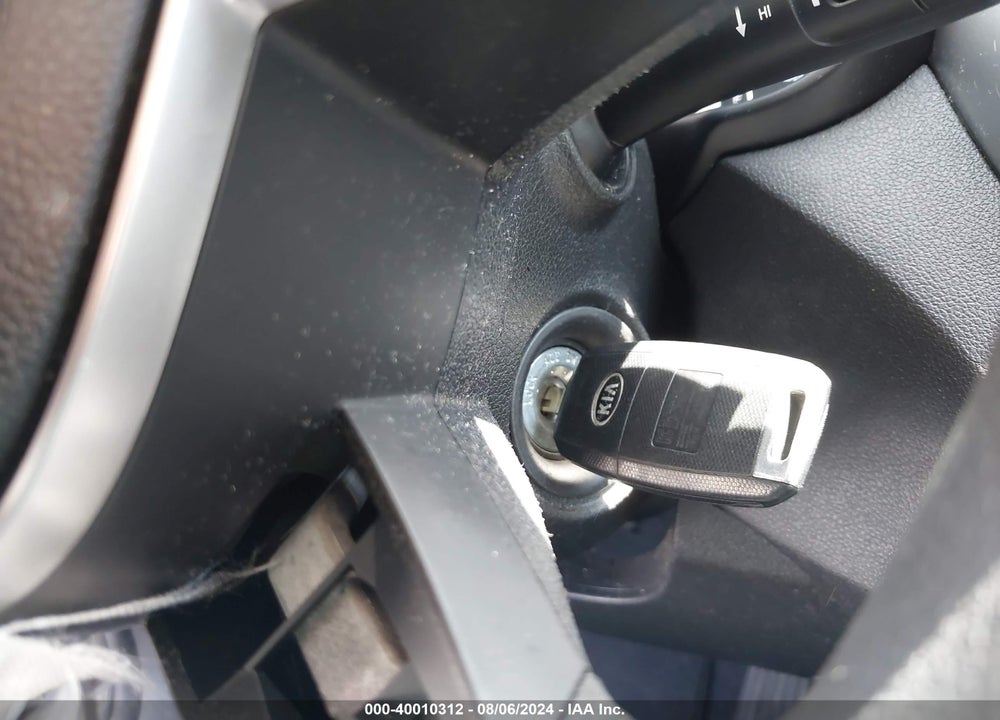 2019 KIA SORENTO 2.4L LX VIN: 5XYPG4A39KG501735