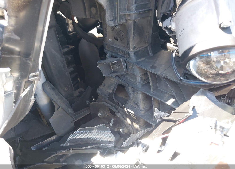 2019 KIA SORENTO 2.4L LX VIN: 5XYPG4A39KG501735