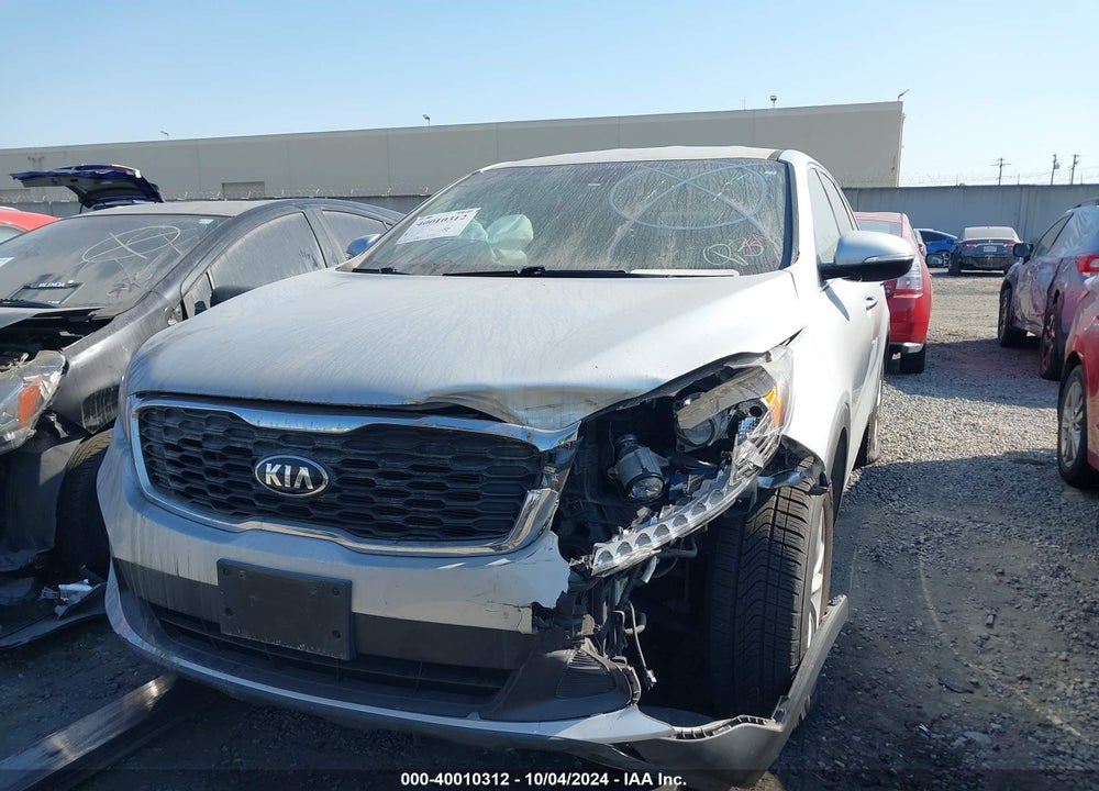 2019 KIA SORENTO 2.4L LX VIN: 5XYPG4A39KG501735