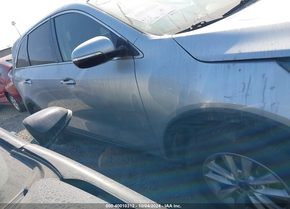 2019 KIA SORENTO 2.4L LX VIN: 5XYPG4A39KG501735