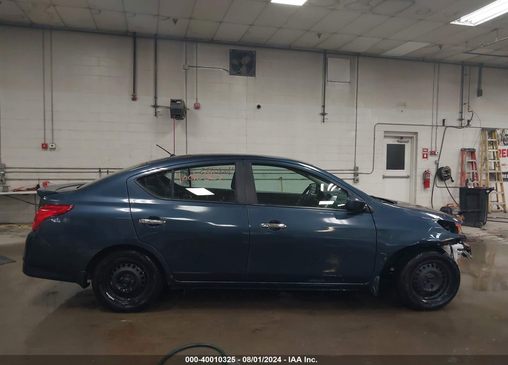 2015 NISSAN VERSA 1.6 SV VIN: 3N1CN7AP8FL807707
