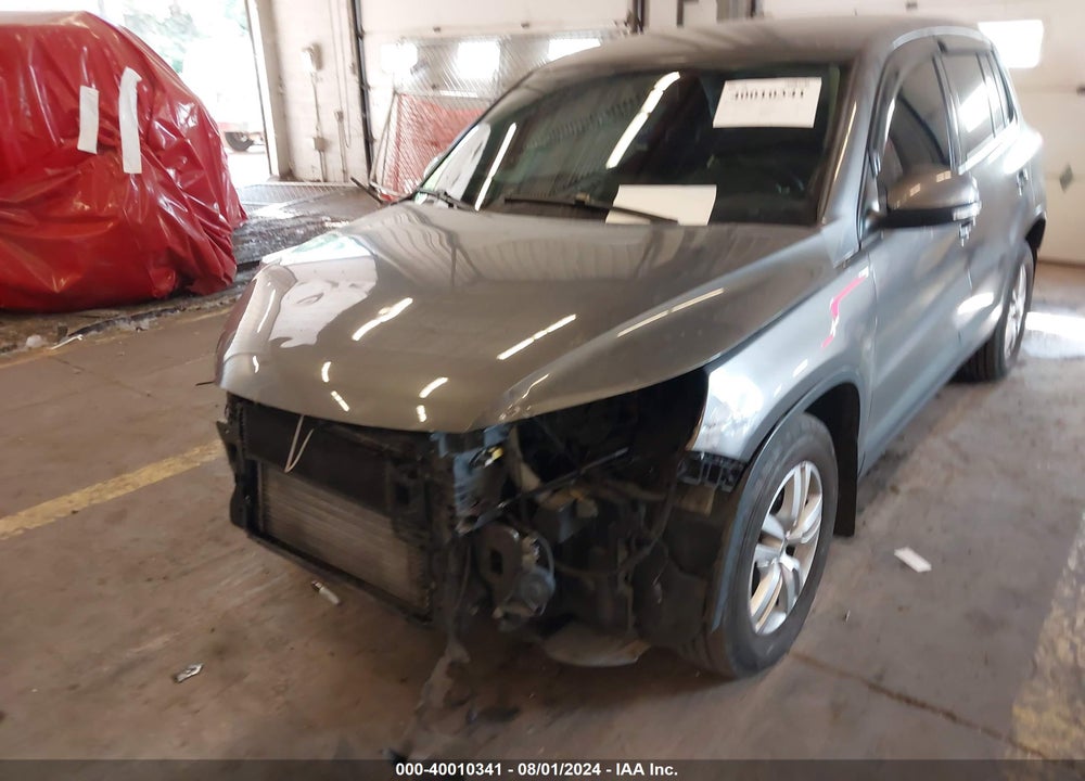 2013 VOLKSWAGEN TIGUAN S VIN: WVGBV3AX4DW623918
