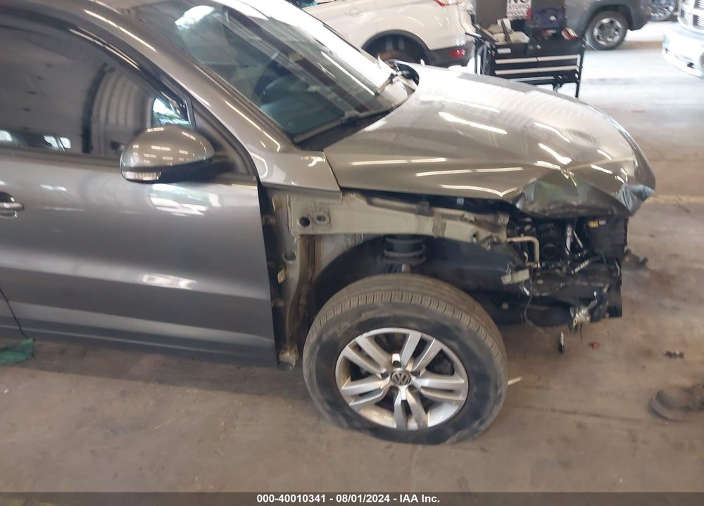 2013 VOLKSWAGEN TIGUAN S VIN: WVGBV3AX4DW623918