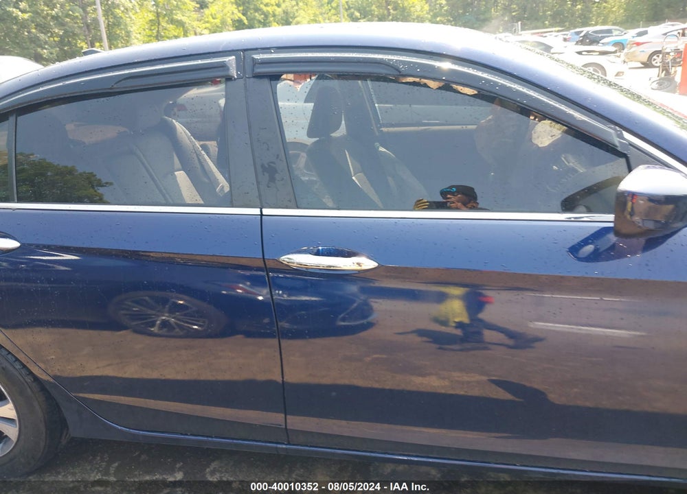 2015 HONDA ACCORD LX VIN: 1HGCR2F33FA276323