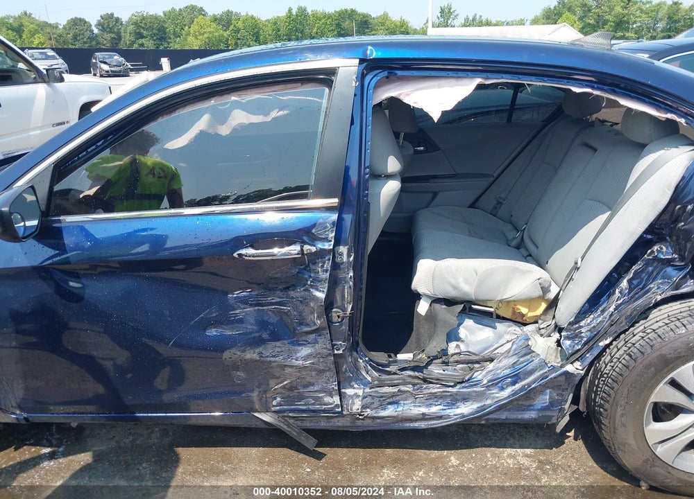 2015 HONDA ACCORD LX VIN: 1HGCR2F33FA276323