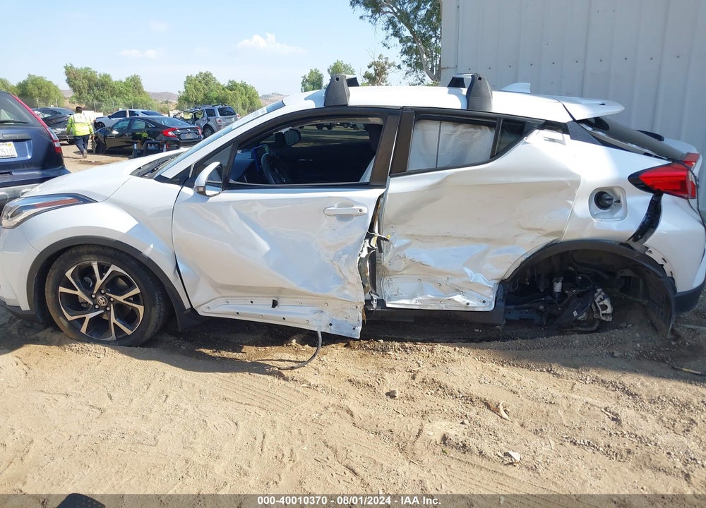 2022 TOYOTA C-HR XLE VIN: NMTKHMBX5NR147274