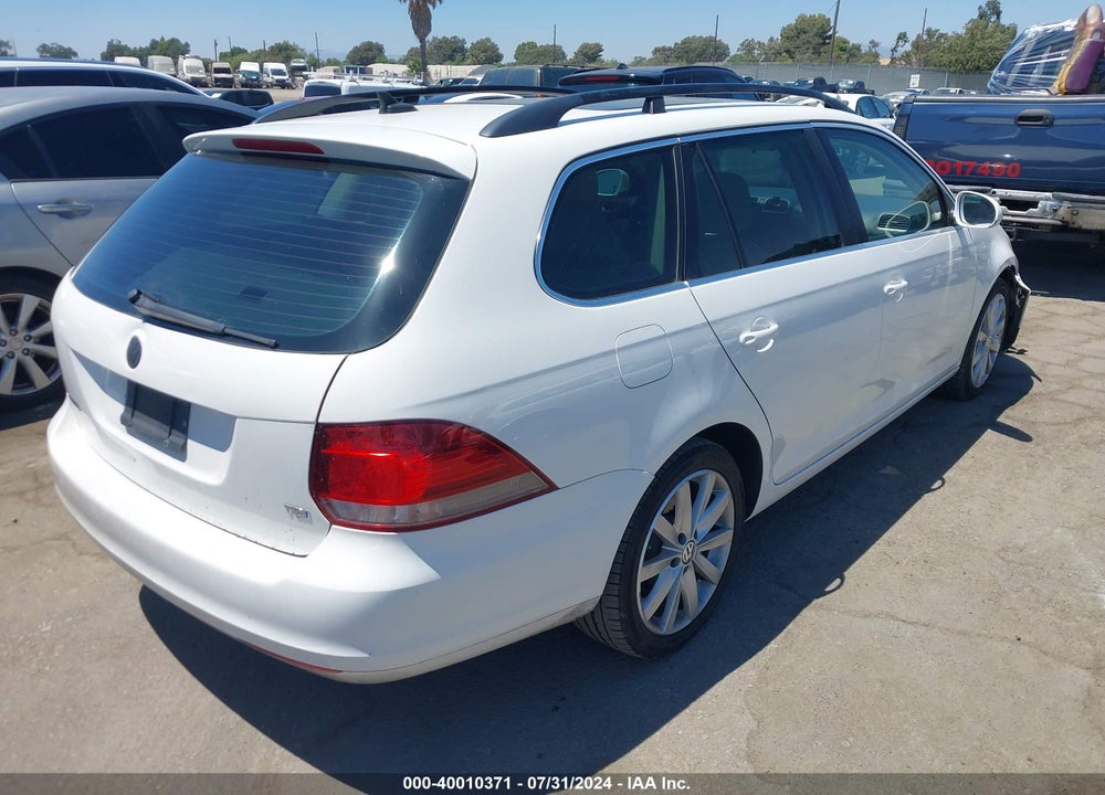 2012 VOLKSWAGEN JETTA SPORTWAGEN 2.0L TDI VIN: 3VWPL7AJ8CM682579