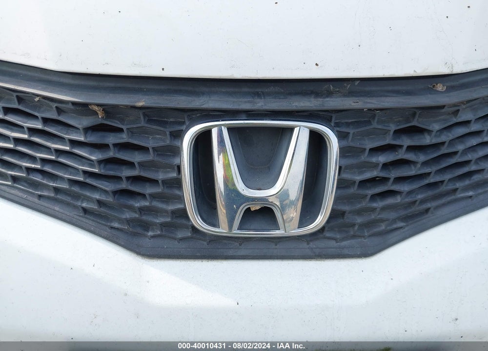 2013 HONDA FIT VIN: JHMGE8H30DC003559