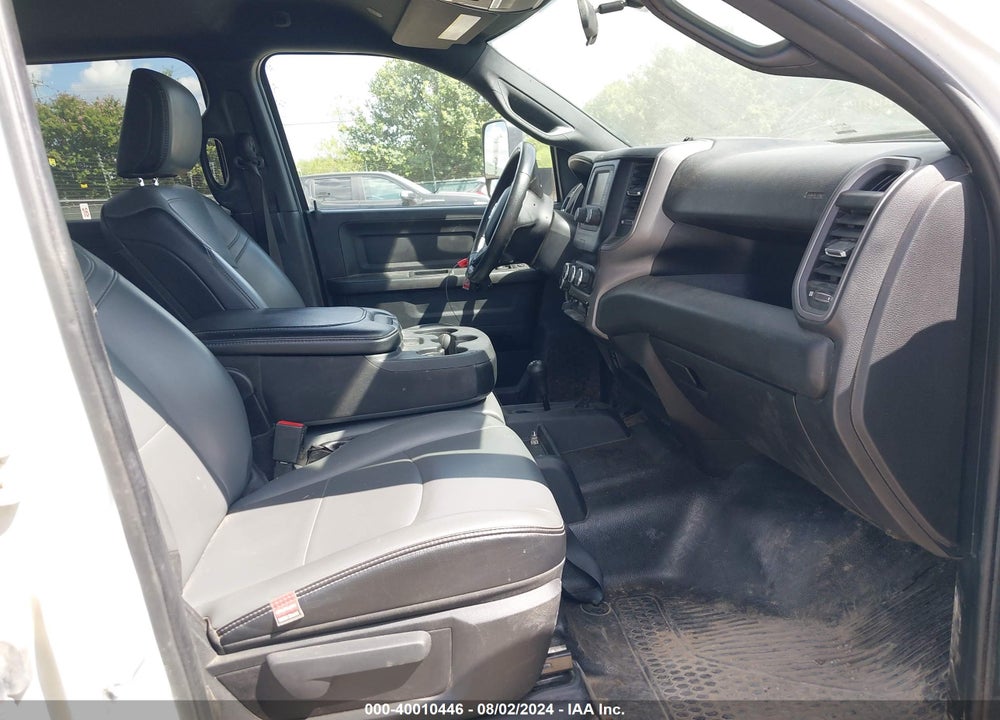 2022 RAM 2500 TRADESMAN 4X4 8' BOX VIN: 3C6UR5HJ8NG155049