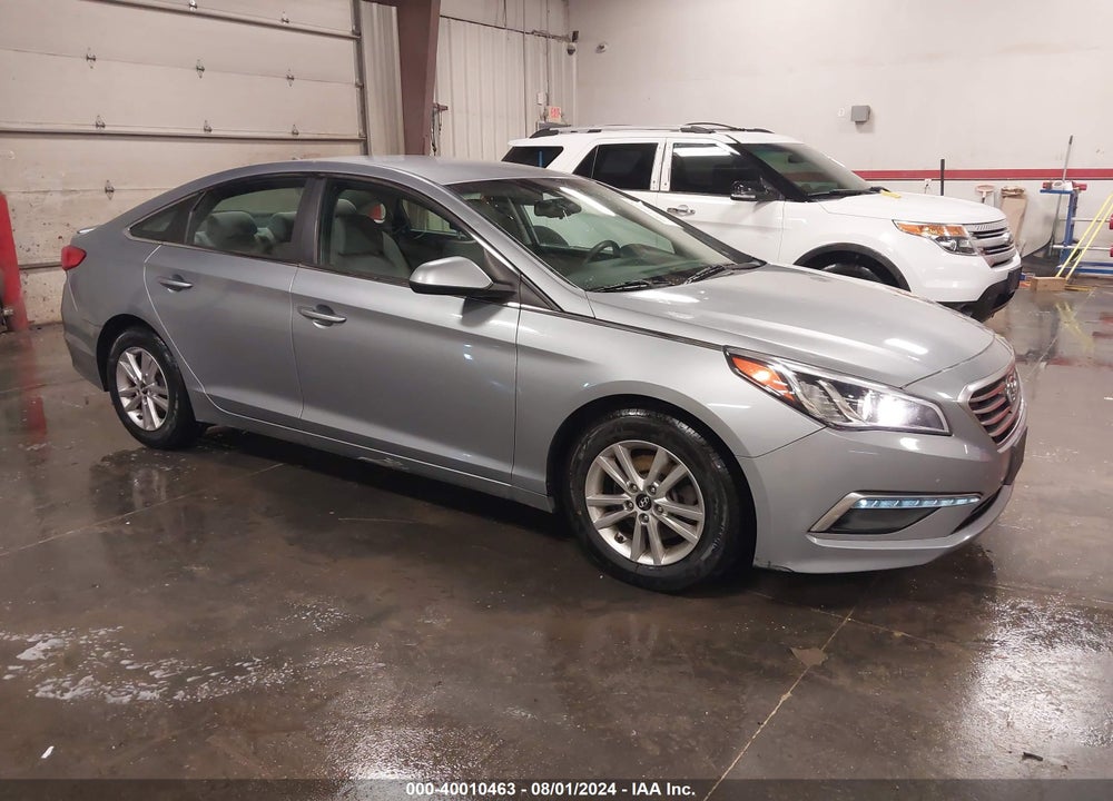2015 HYUNDAI SONATA SE VIN: 5NPE24AF4FH013937