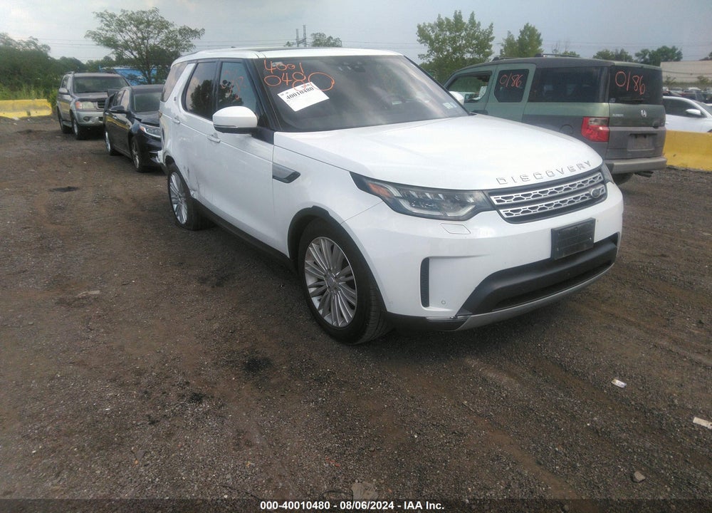 2018 LAND ROVER DISCOVERY HSE LUXURY VIN: SALRT2RK1JA048108
