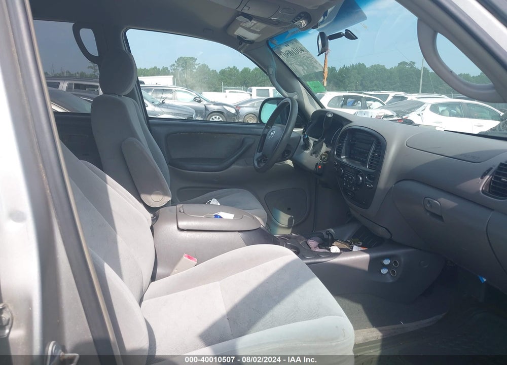 2005 TOYOTA SEQUOIA SR5 V8 VIN: 5TDZT34A45S240000