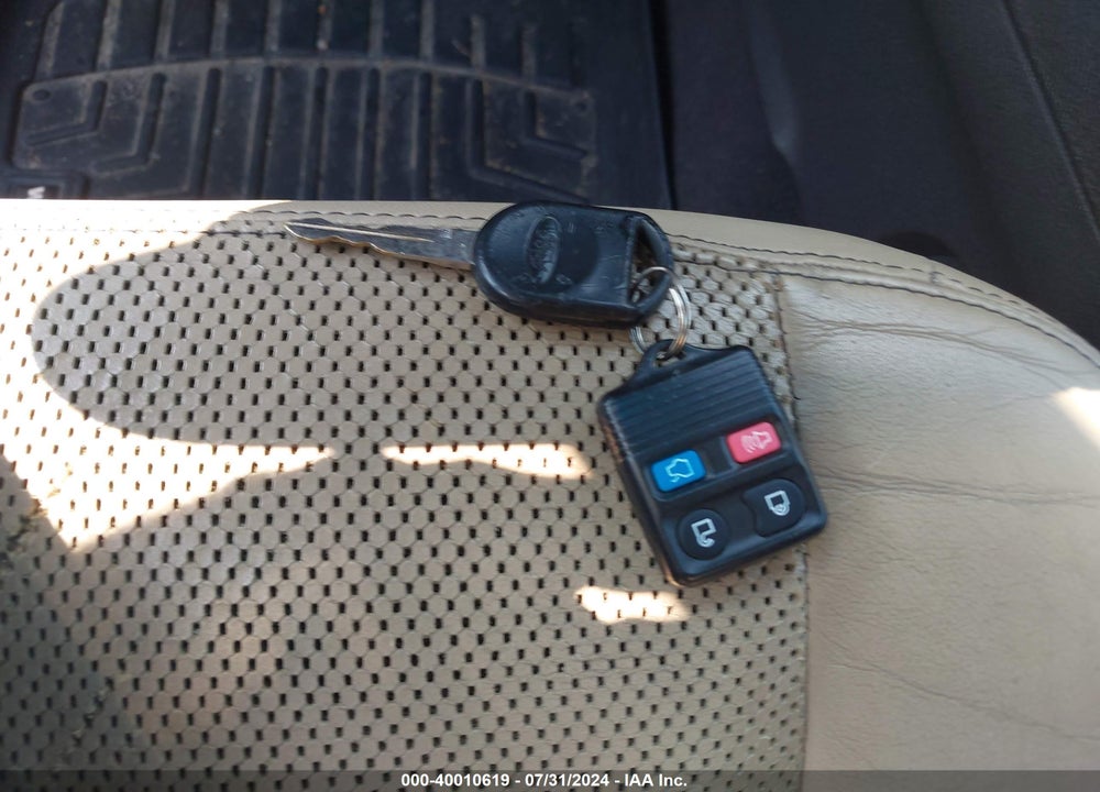 2008 FORD TAURUS LIMITED VIN: 1FAHP25W78G128638