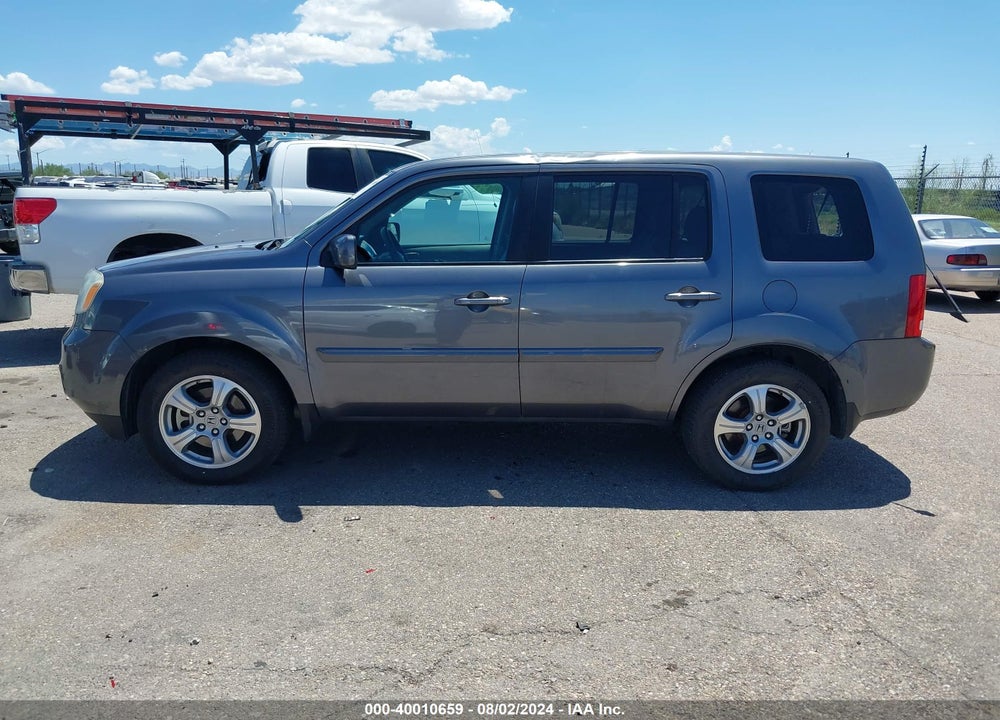 2014 HONDA PILOT EX VIN: 5FNYF3H46EB020644