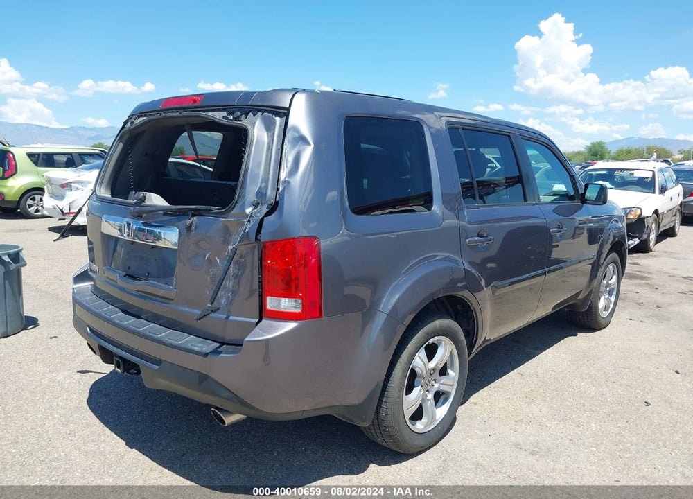 2014 HONDA PILOT EX VIN: 5FNYF3H46EB020644