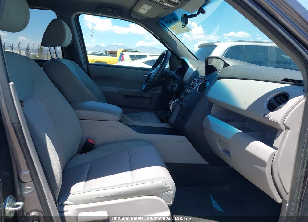 2014 HONDA PILOT EX VIN: 5FNYF3H46EB020644