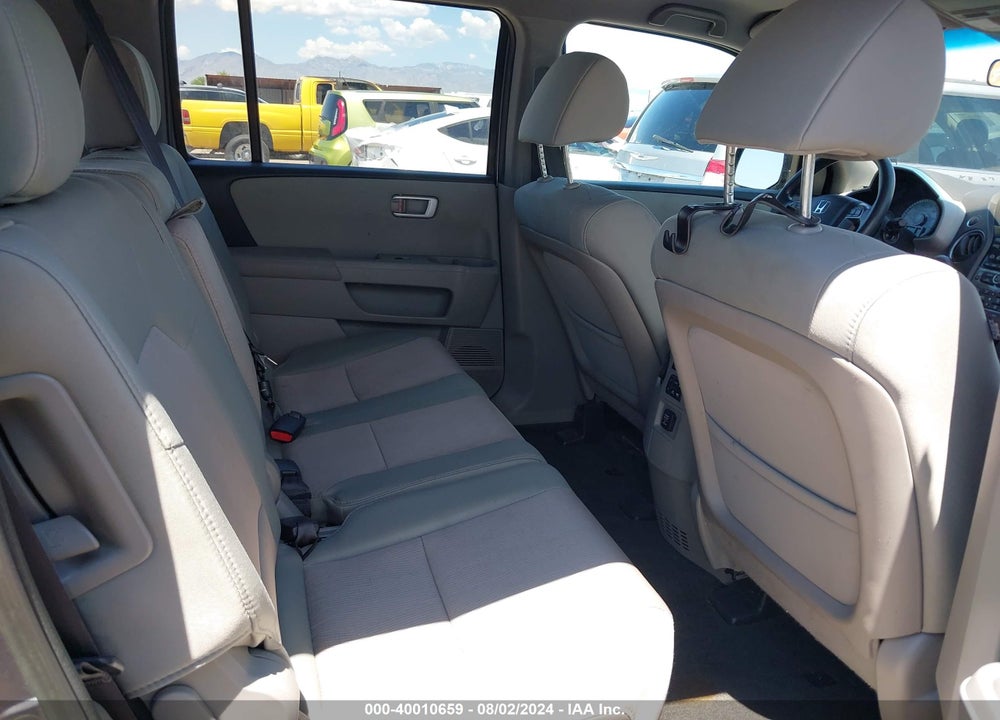 2014 HONDA PILOT EX VIN: 5FNYF3H46EB020644