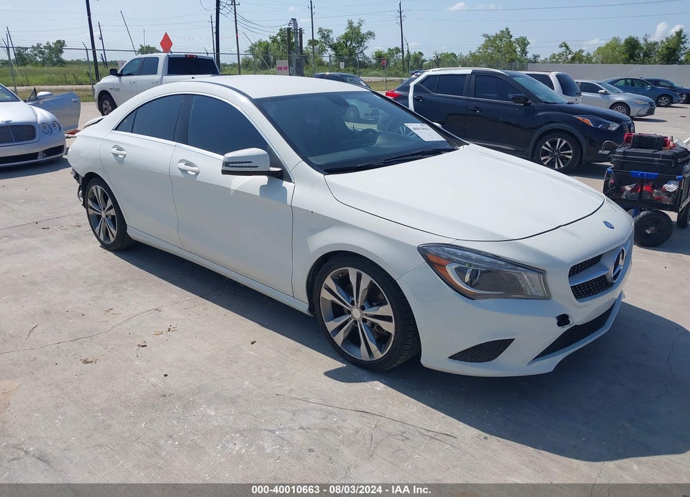 2014 MERCEDES-BENZ CLA 250 VIN: WDDSJ4EB8EN039670