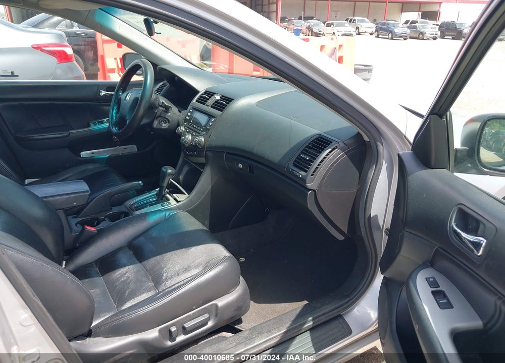 2005 HONDA ACCORD 3.0 EX VIN: 1HGCM66505A072648