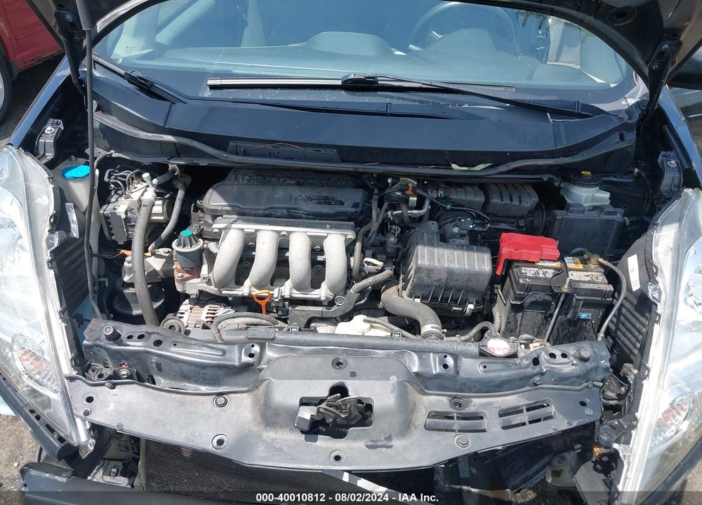 2013 HONDA FIT VIN: JHMGE8H37DC045811