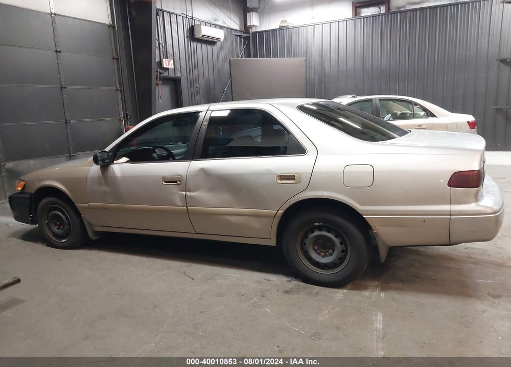 2000 TOYOTA CAMRY CE VIN: 4T1BG22K2YU712895