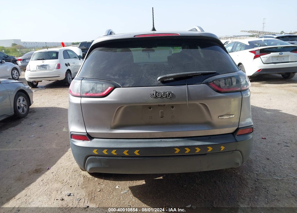 2019 CHEROKEE JEEP  LATITUDE FWD VIN: 1C4PJLCB7KD285110