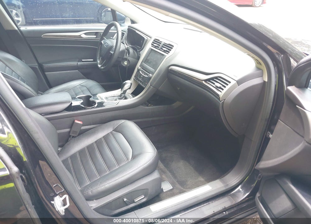 2015 FORD FUSION SE VIN: 3FA6P0HD9FR110007