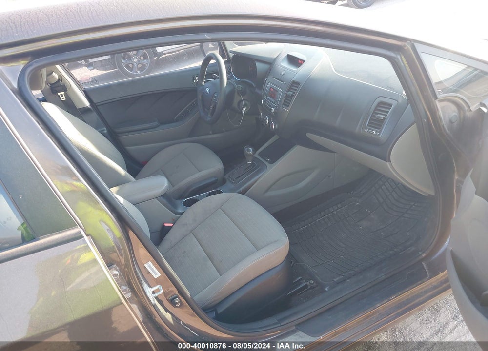 2015 KIA FORTE LX VIN: KNAFX4A61F5304415