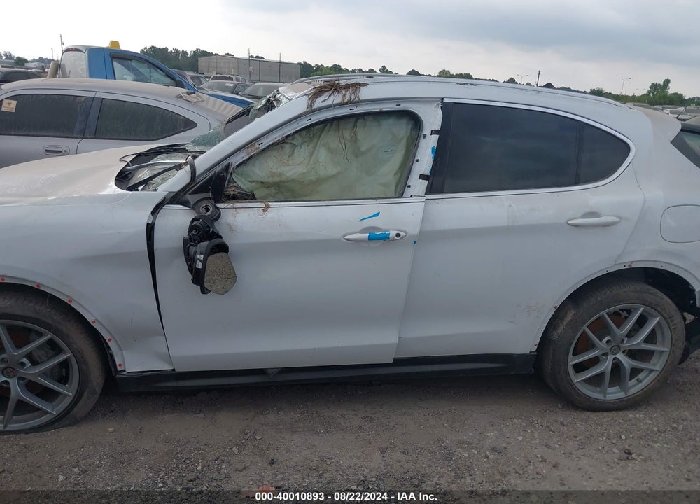 2019 ALFA ROMEO STELVIO TI LUSSO AWD VIN: ZASPAKBN3K7C32562