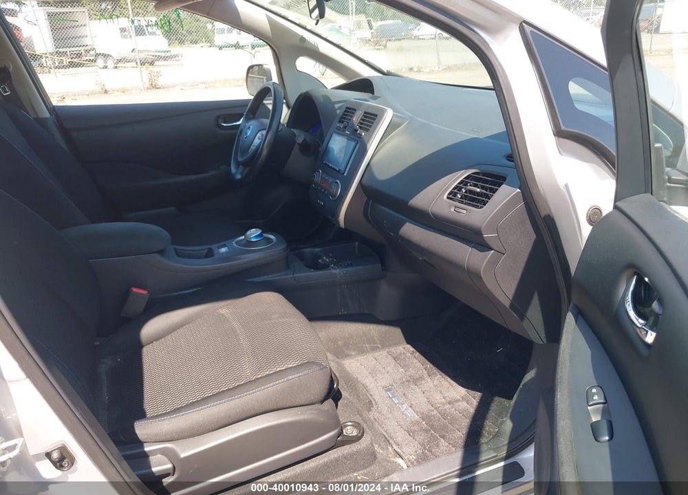 2015 NISSAN LEAF S VIN: 1N4AZ0CP9FC304492