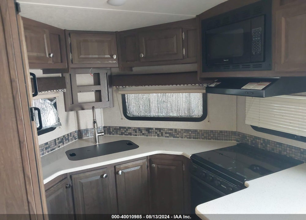 2018 FOREST RIVER ROCKWOOD M-3008V VIN: 4X4TRLF27J1881153