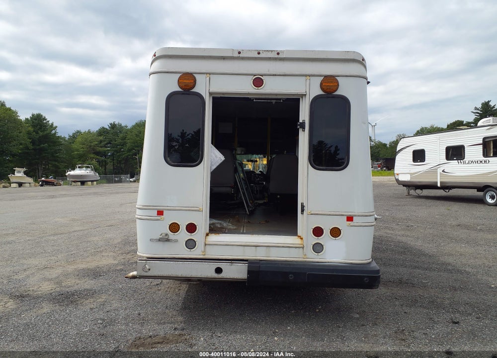 2019 FORD E-350 CUTAWAY VIN: 1FDEE3F63KDC39649