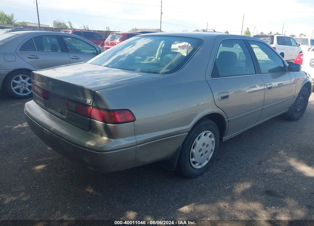 1997 TOYOTA CAMRY LE VIN: JT2BG22K3V0100513
