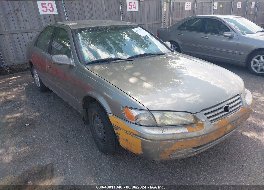 1997 TOYOTA CAMRY LE VIN: JT2BG22K3V0100513
