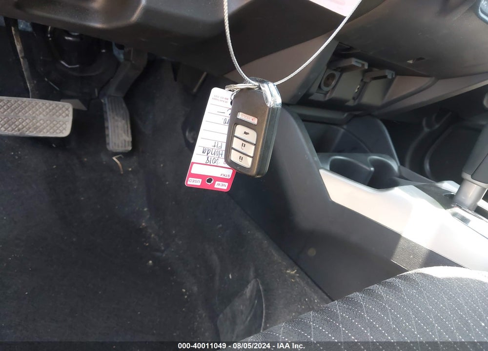 2018 HONDA FIT EX VIN: 3HGGK5H83JM706038