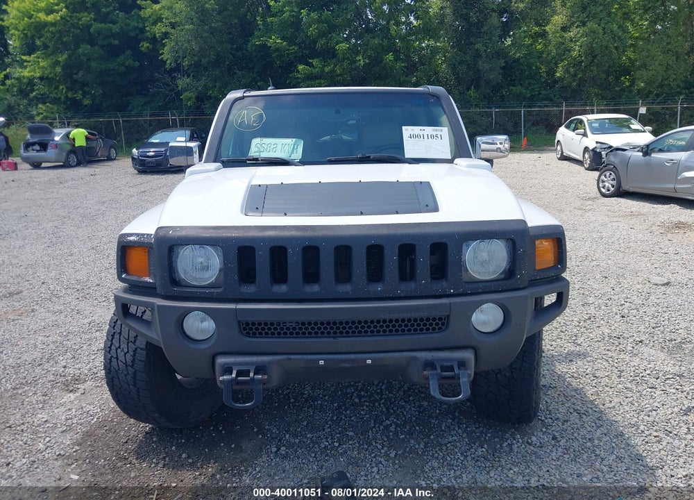 2007 HUMMER H3 SUV VIN: 5GTDN13E978188800