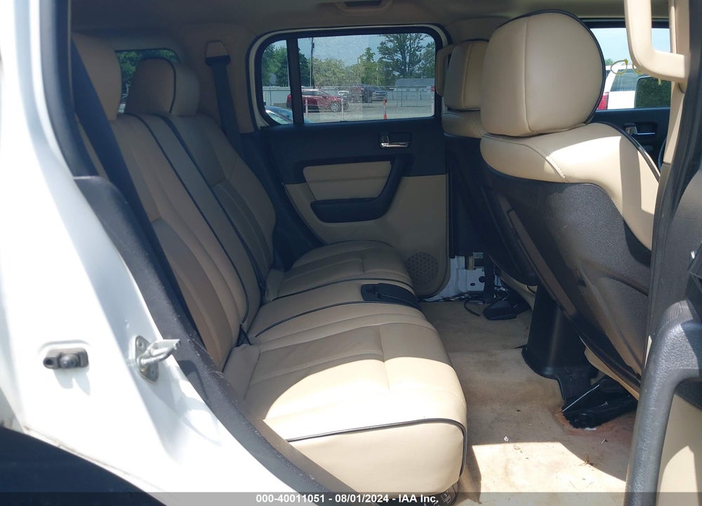 2007 HUMMER H3 SUV VIN: 5GTDN13E978188800