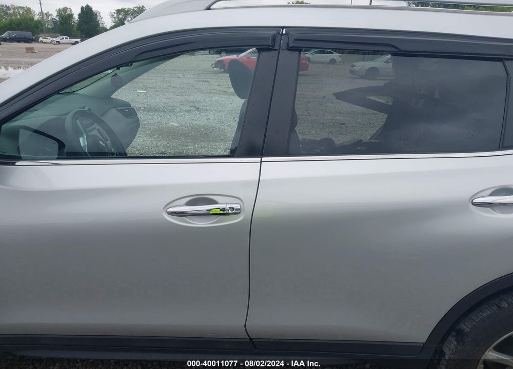 2018 NISSAN ROGUE SV VIN: 5N1AT2MV1JC754498