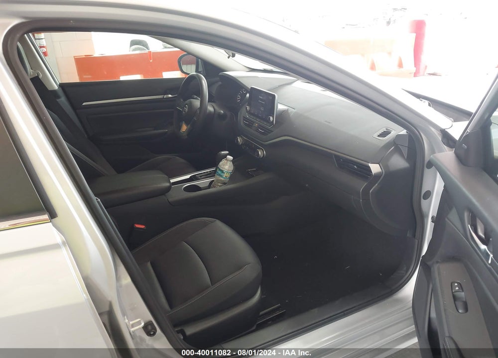 2022 NISSAN ALTIMA SV FWD VIN: 1N4BL4DV8NN377690