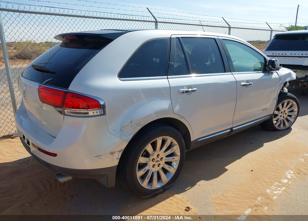 2011 LINCOLN MKX VIN: 2LMDJ6JKXBBJ17135