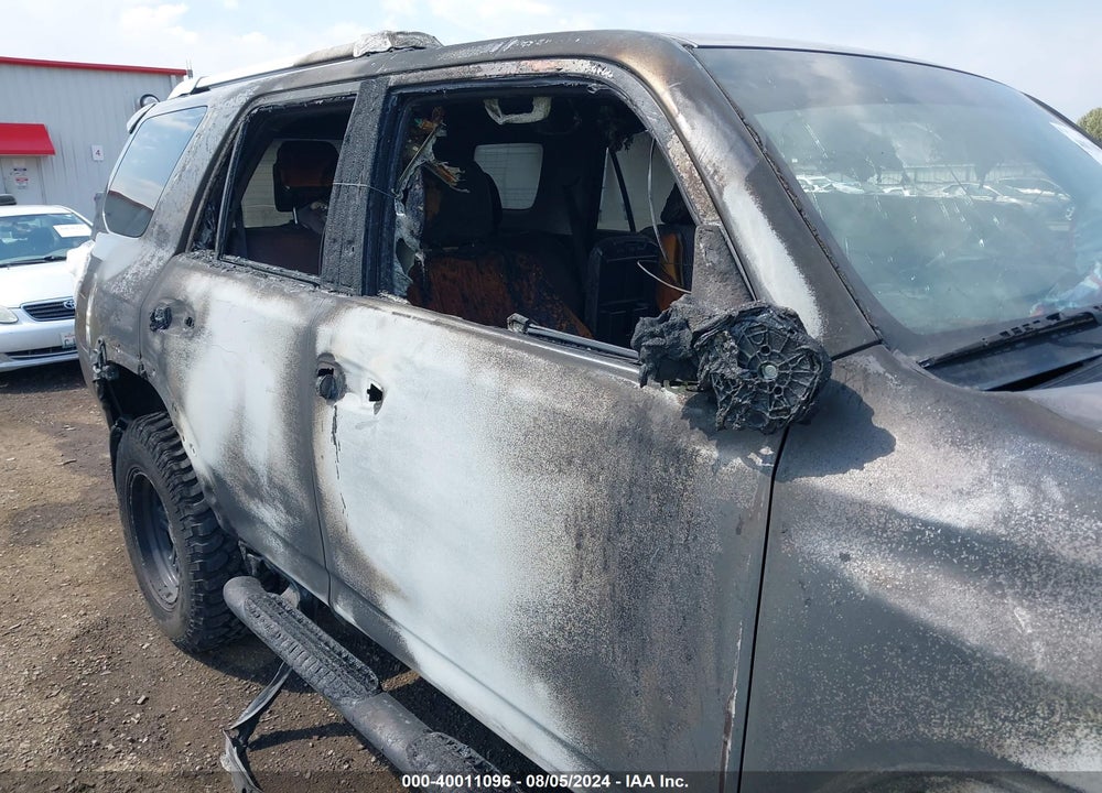 2018 TOYOTA 4RUNNER SR5 VIN: JTEBU5JR7J5530294