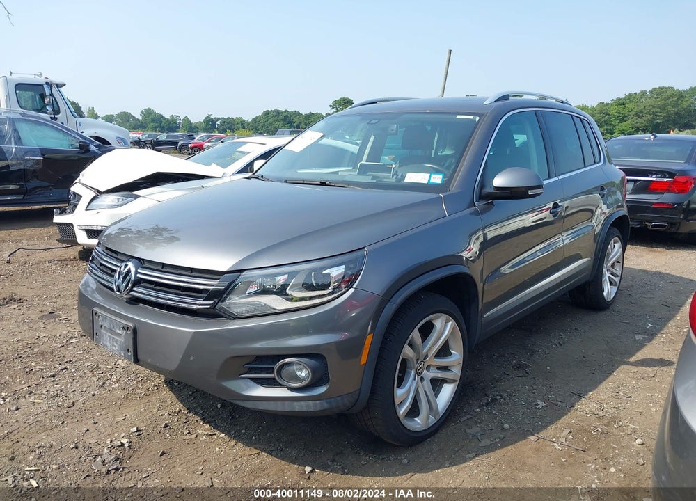 2016 VOLKSWAGEN TIGUAN SEL VIN: WVGBV7AX3GW565425