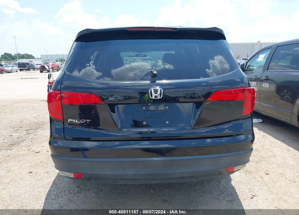 2017 HONDA PILOT EX VIN: 5FNYF5H35HB005026