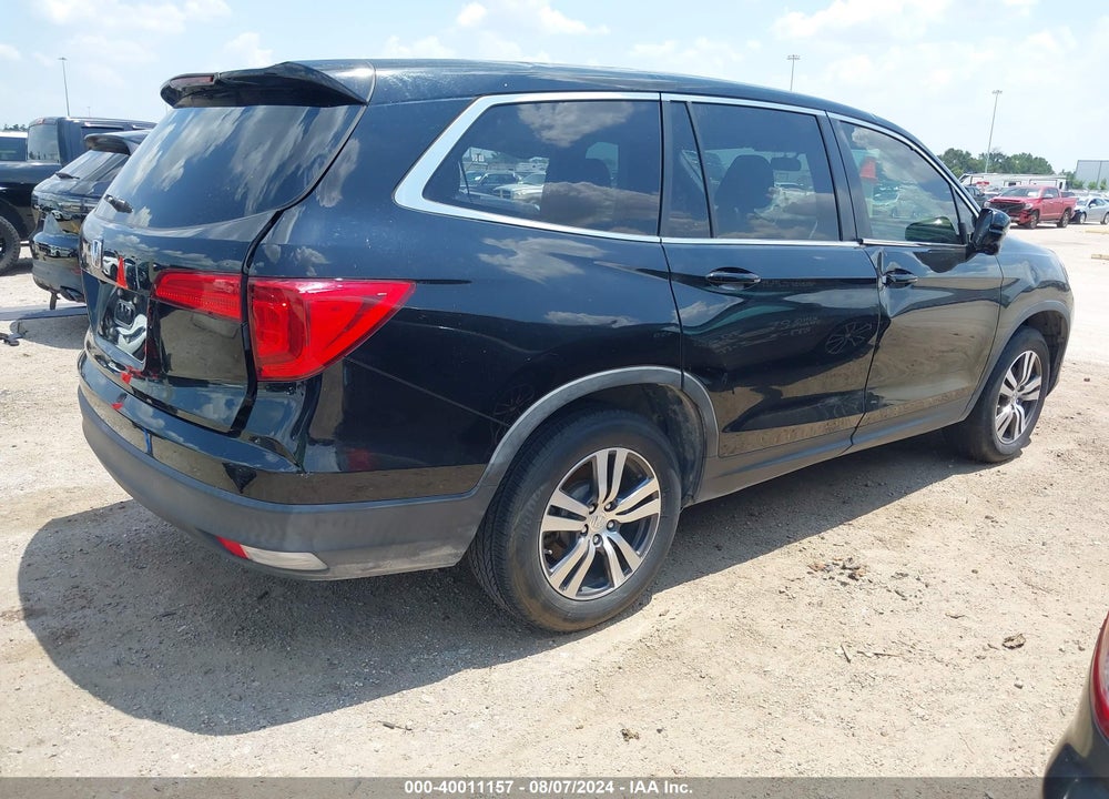 2017 HONDA PILOT EX VIN: 5FNYF5H35HB005026