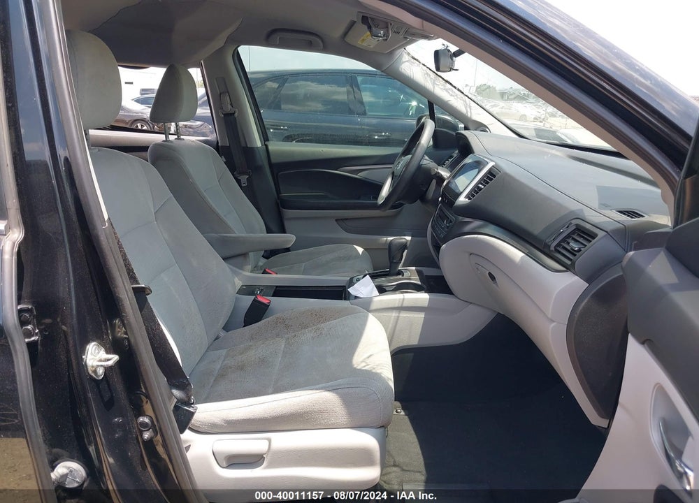 2017 HONDA PILOT EX VIN: 5FNYF5H35HB005026