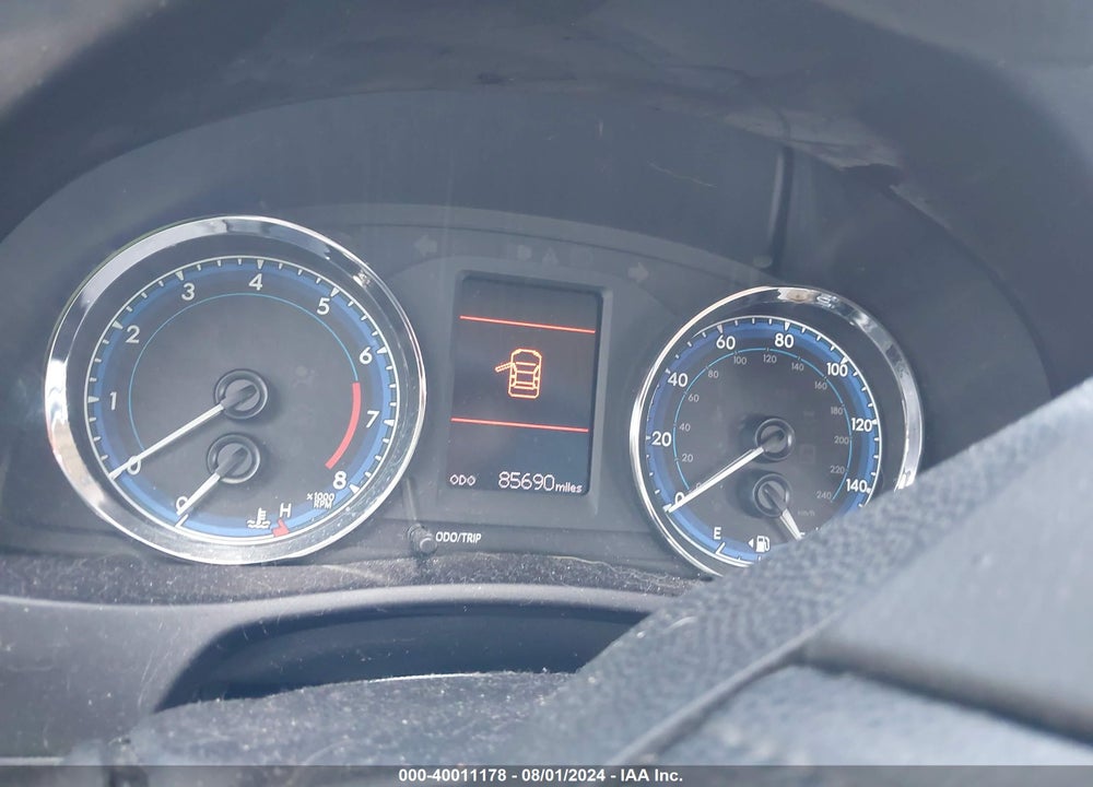 2019 TOYOTA COROLLA LE VIN: 5YFBURHE2KP861710