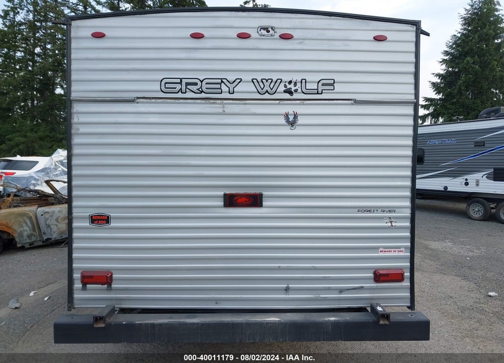 2022 FOREST RIVER CHEROKE GREY WOLF VIN: 5ZT2CKNB2NF002955