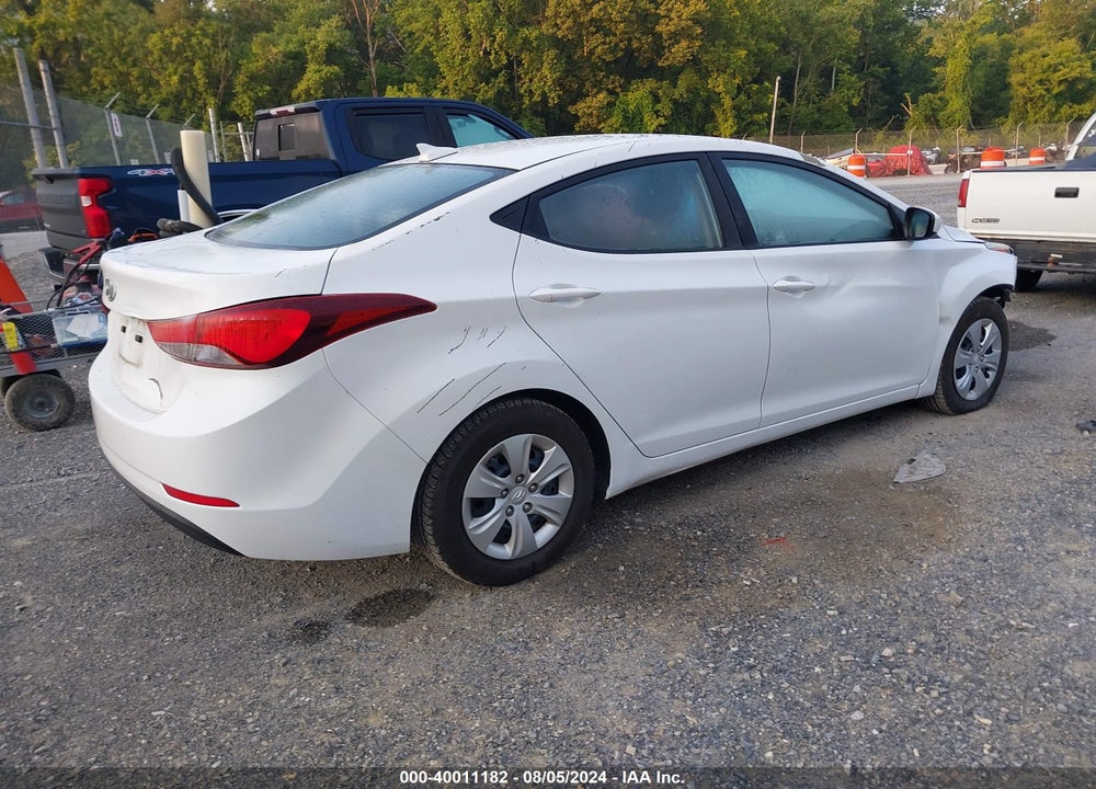 2016 HYUNDAI ELANTRA SE VIN: 5NPDH4AE7GH766347