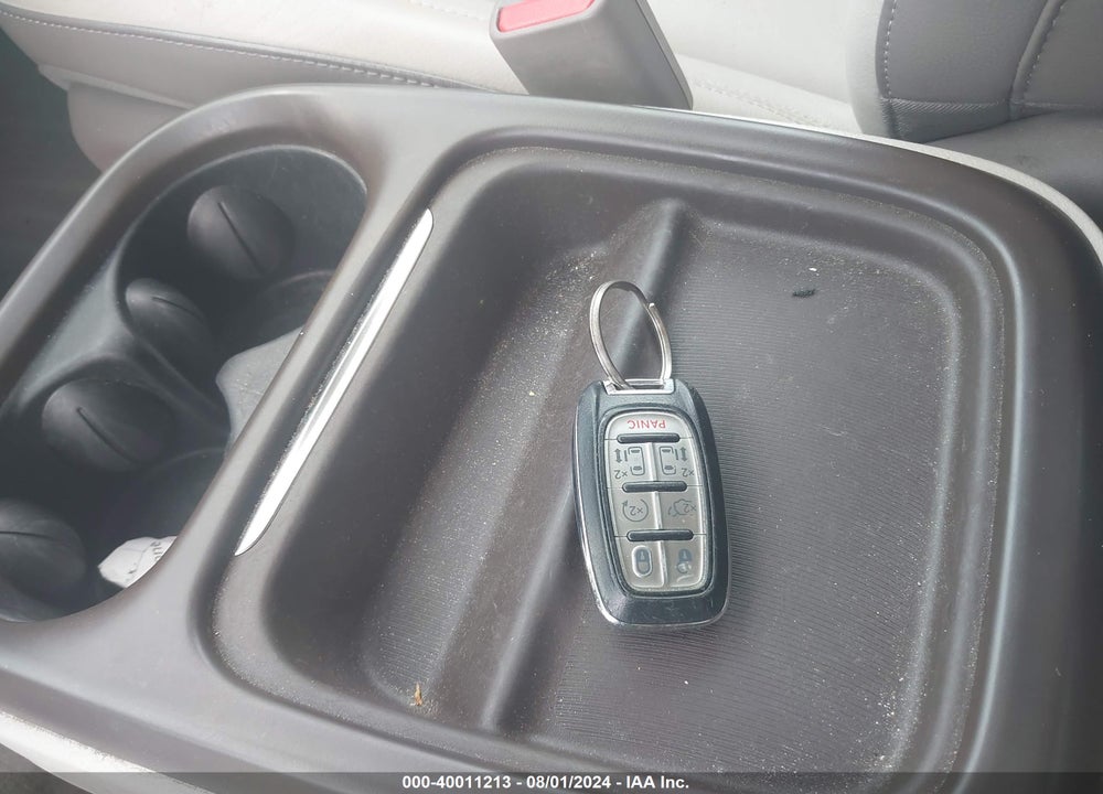 2017 CHRYSLER PACIFICA TOURING L VIN: 2C4RC1BG0HR702867